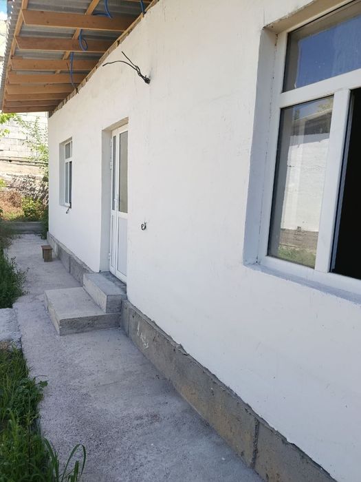 Xovli sotiladi sentr joyda