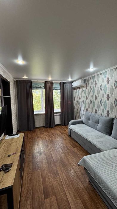 Продам 2 ком с современным ремонтом, 3 этаж, Франко 4