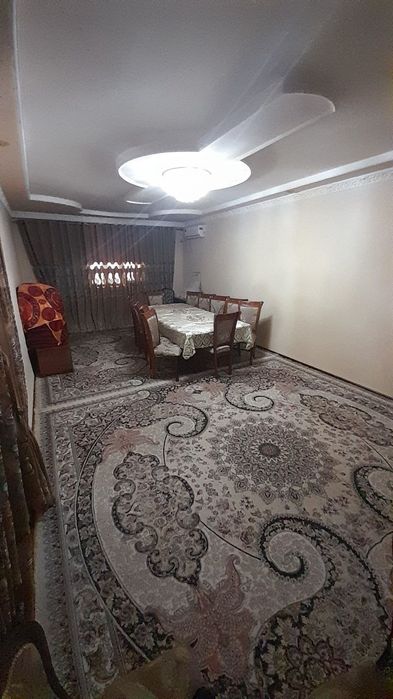 Hovli sotiladi Uchastok sotiladi