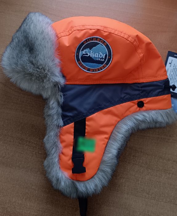 Продам зимние шапки