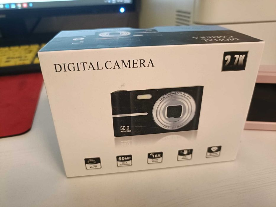 Camera digitala 50MP
