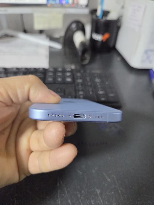 iPhone 17    256 lik