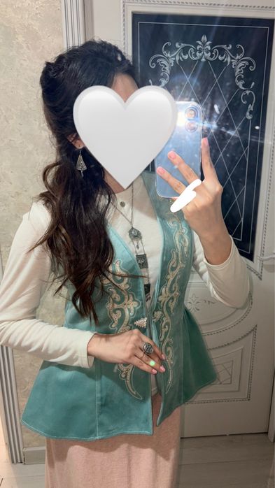 Қазақи камзол, национальный жилет