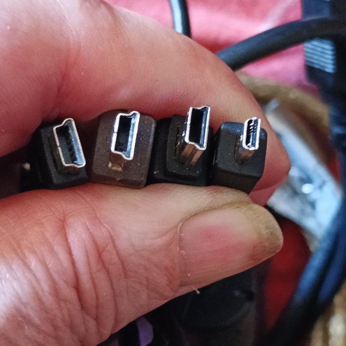 USB кабели  различни, аналогов аудио   видио кабел