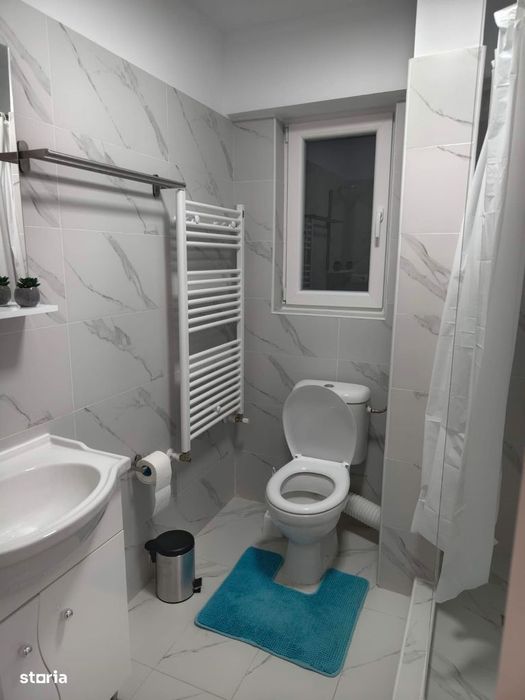 Apartament 2 camere, mobilat, la parter