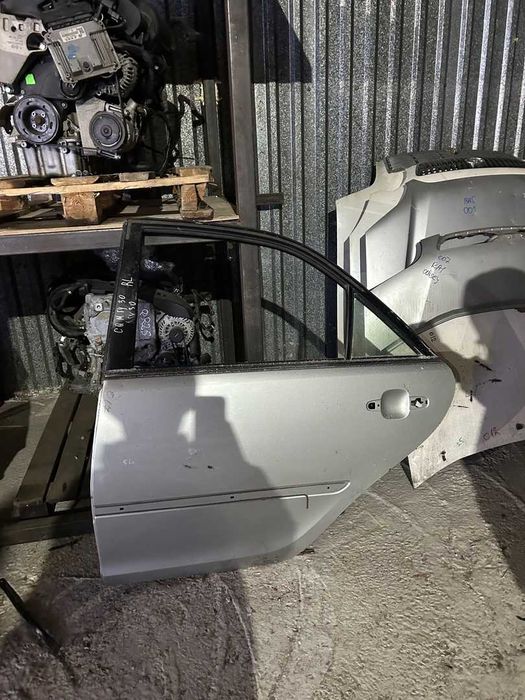 Контрактные двери для японских автомобилей