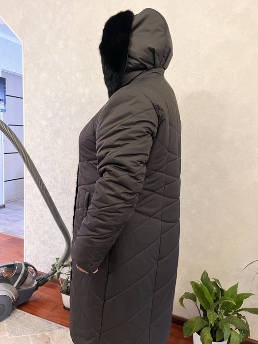 Продам куртку женскую