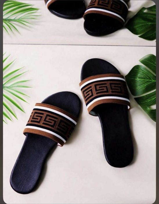 Slapi fendi.   36