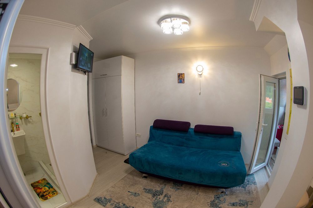 Cazez/Închiriez Apartament ,Ultracentral (Parc Ghica)