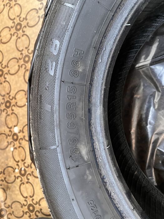 Срочно продам летний шины
