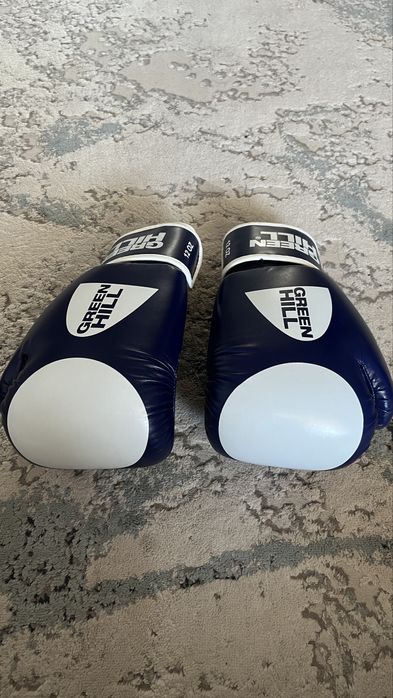 Боксерские перчатки Green Hill