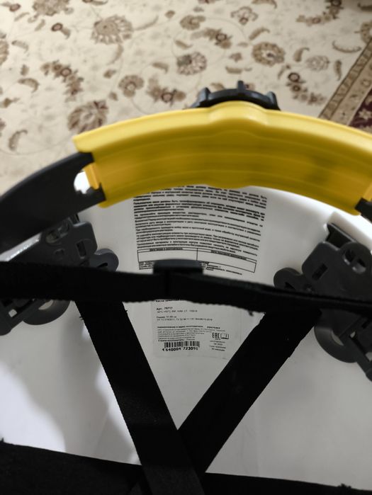 Каска новая срочно