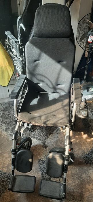 Электрический инвалидная коляска