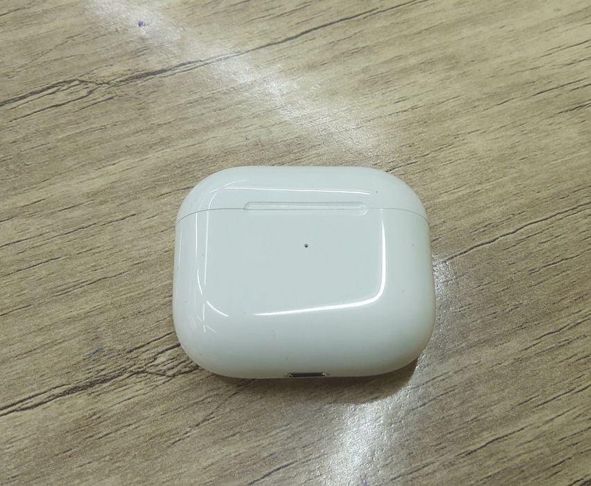 Air pods 3 yangi + chexol