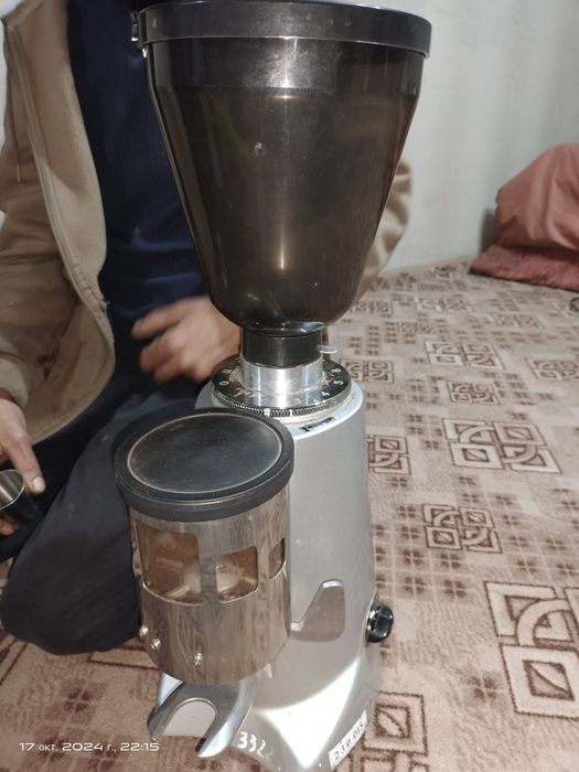 Продам кофемолку