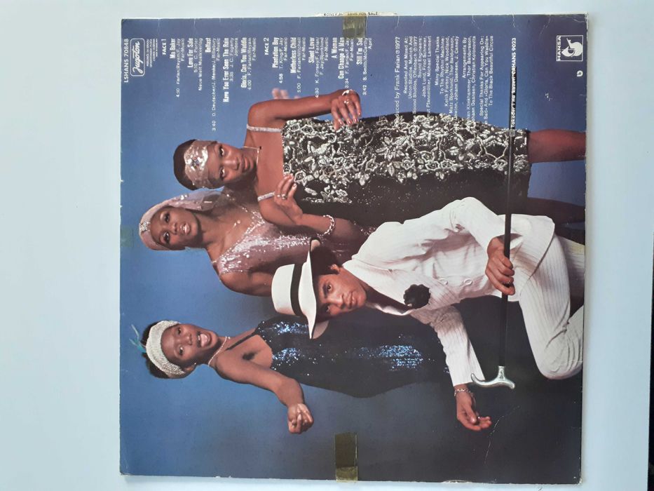 Стари грамофонни плочи на  ВоneyM., Клиф Ричард и Пух