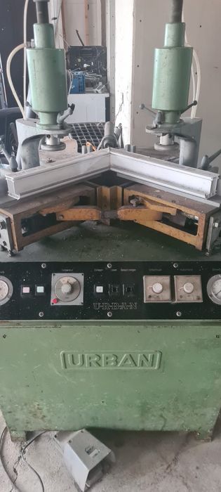 Masina de lipit pvc