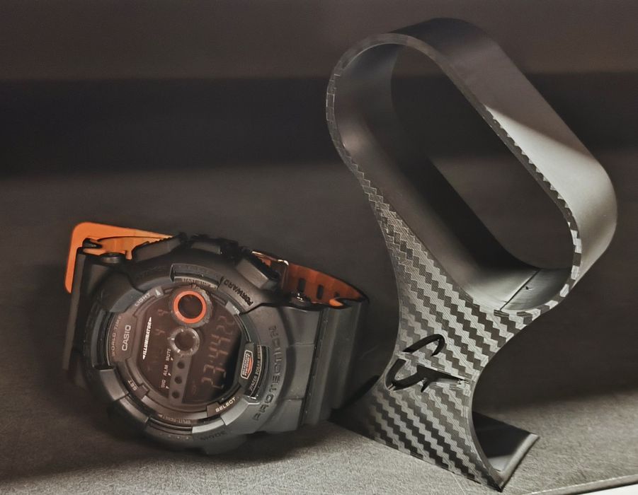 G-Shock стойки за часовници