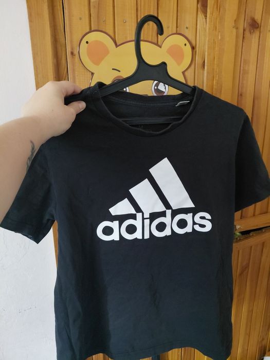 Черна тениска Adidas размер M