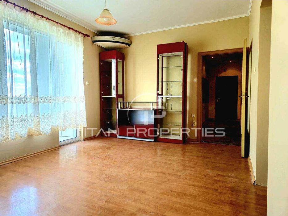 Продава се Тристаен апартамент в Пловдив, Център - 92 кв.м за 1490 €/кв.м - Снимка #1