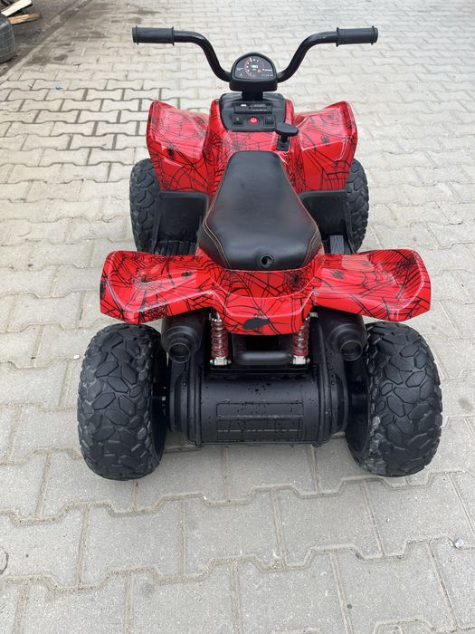 Masinuta electrica mercedes pentru copii
