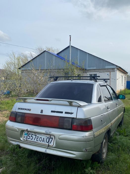 Лада машинасы сатылады 2004 ші жылғы.