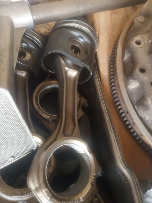 Головка Даф 105 запчасти по двс