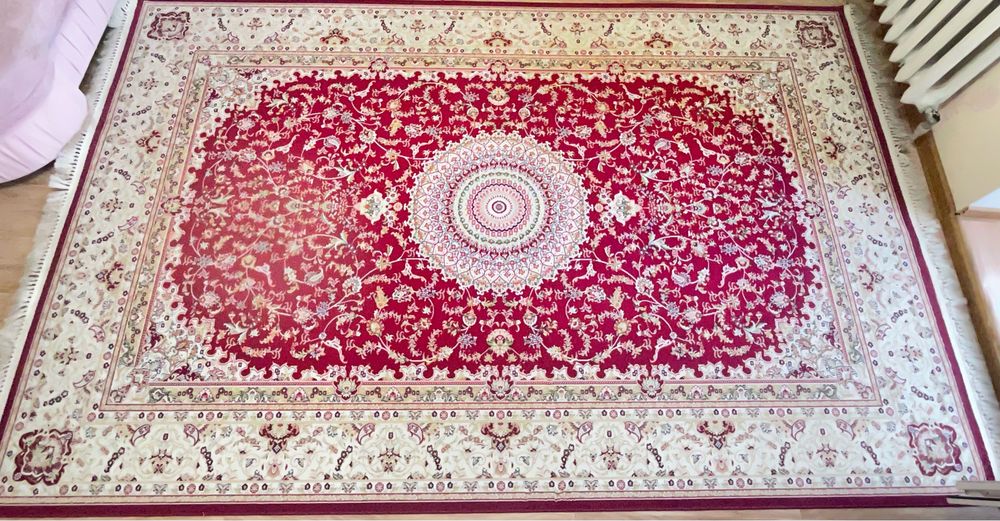 Ковер в отличном состоянии