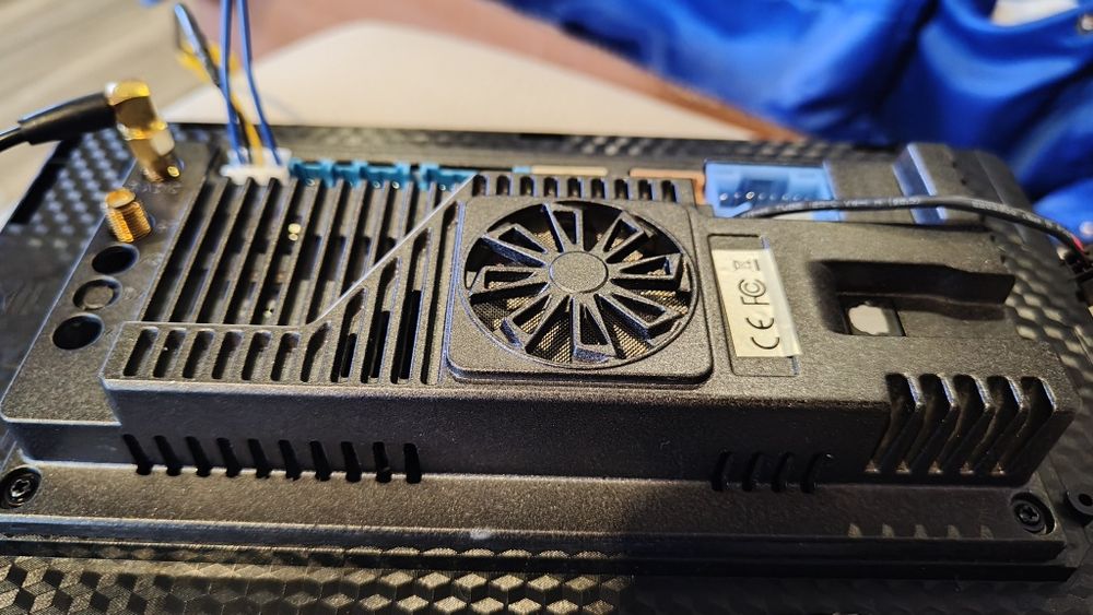 Продавам Андроид 14,8 гб рам 128 ром 8 ядрена медия за пасат 6 ,7, ЦЦ