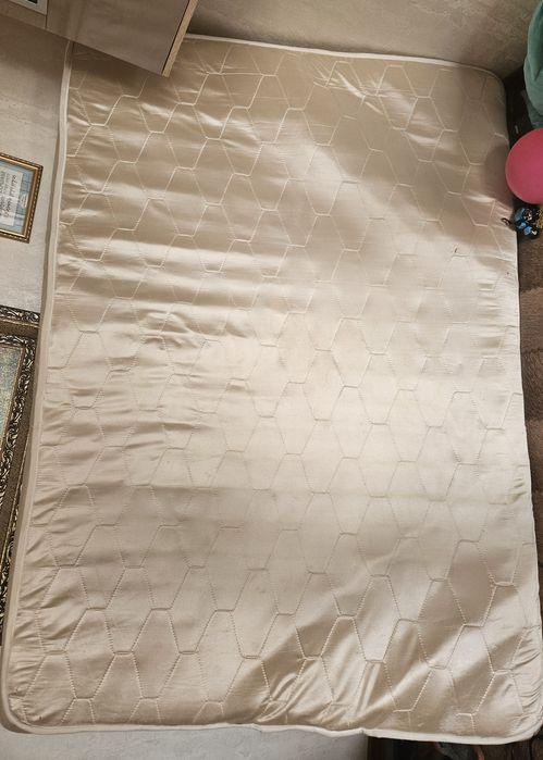 Отдам даром матрас