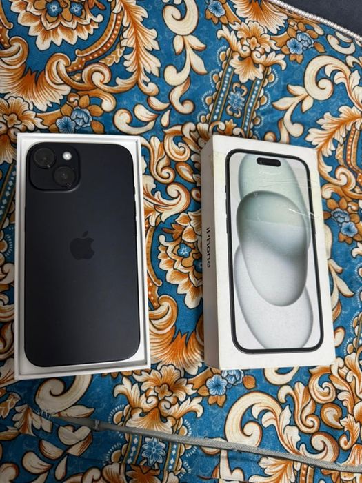 Продам Айфон 15 128 гб