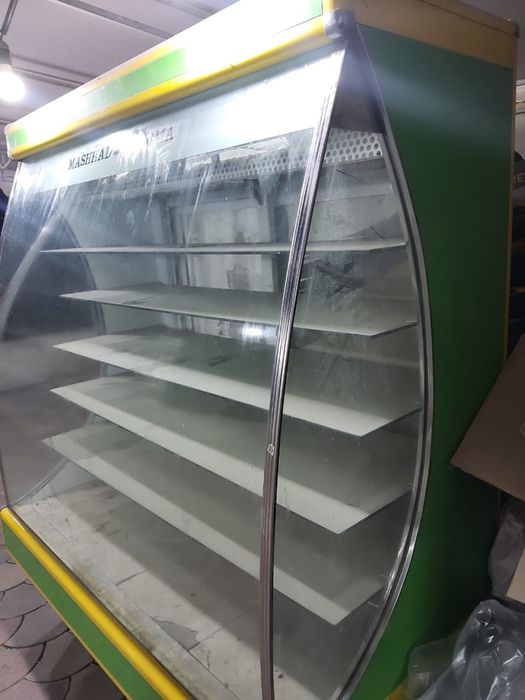 Витринный холодильник