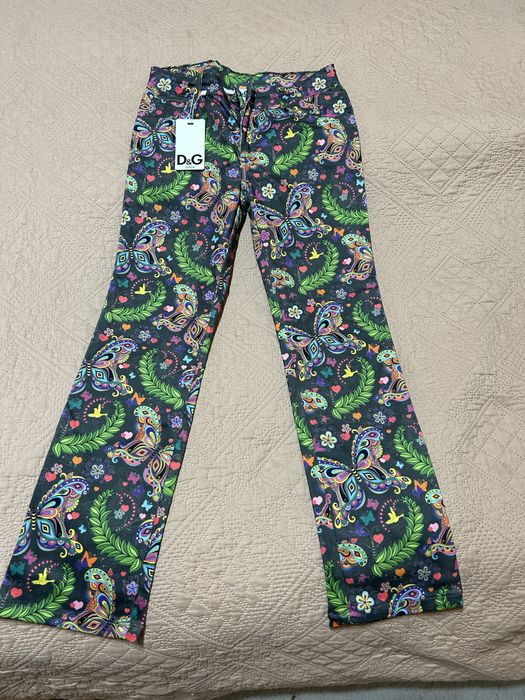 Продавам модерен панталон и клин-панталон