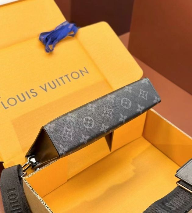 Чанта Luis Vuitton Gaston Wearable Wallet
