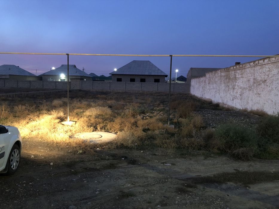 Земельний участок