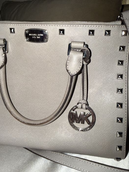 Geantă Michael Kors Medium Selma Studded gri
