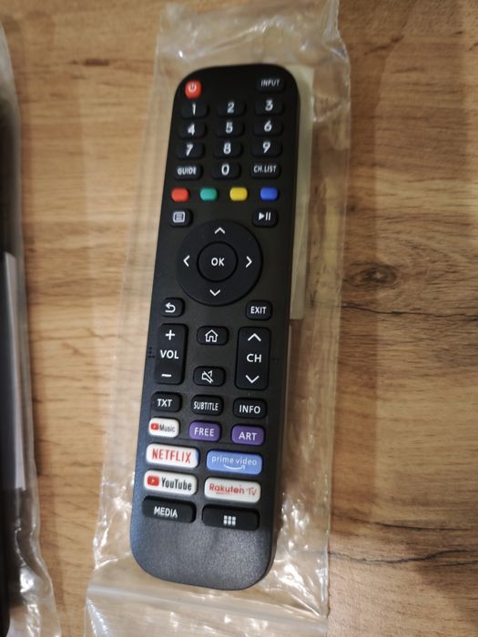 Универсално дистанционно управления за Smart TV 
Продавам две нови дис