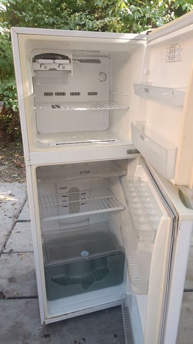 Продаётся холодильник самсунг