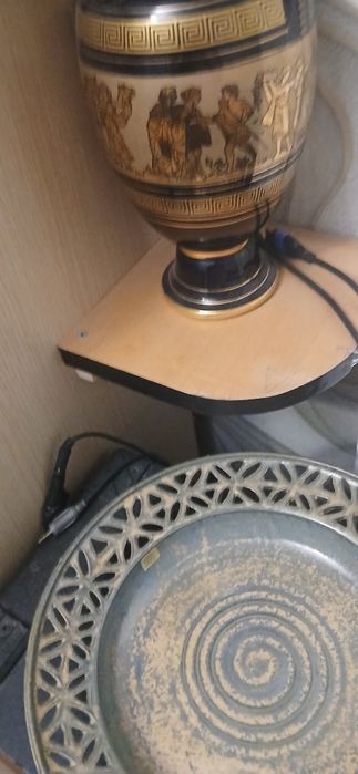 Керамични плато за плодове с ажурен ръб