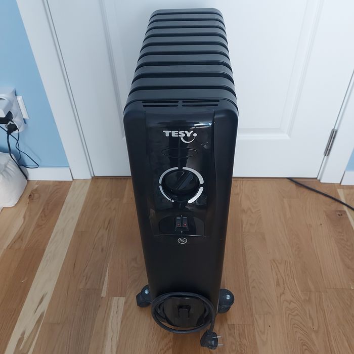 Tesy, електрически маслен радиатор, 10 ребра, 2500 W - черен