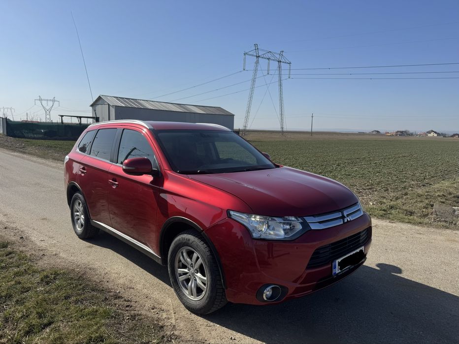Mitsubishi Outlander 2016