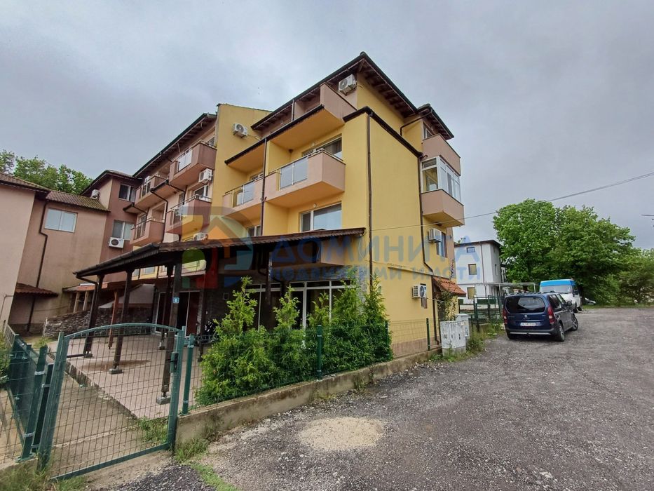 Двустаен апартамент, напълно обзаведен. Луксозно изпълнение