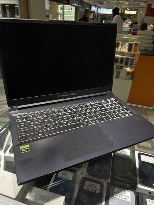 ThundeRobot i5 12450h RTX3050