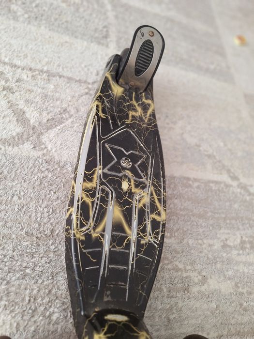 Самокат Scarlet на 4-6 лет