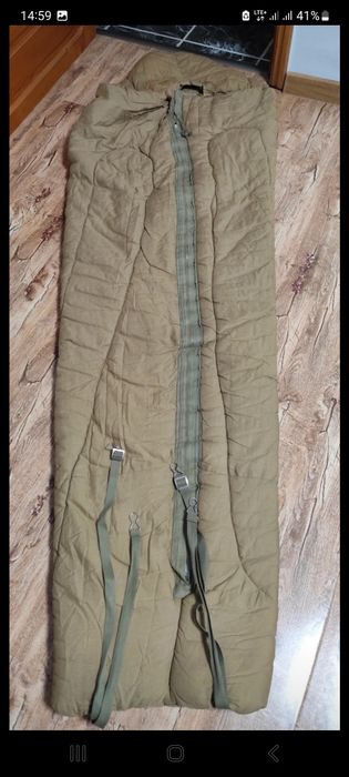 Sac de dormit nou nefolosit. 3 sezoane