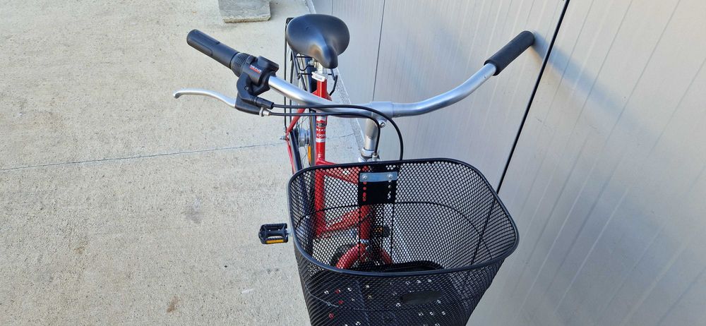 Дамски велосипед RIXE колело с кошница 28"