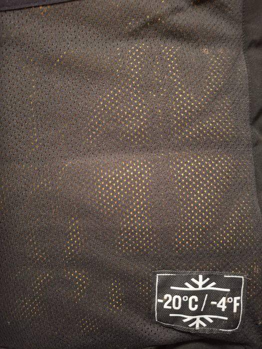 Vând geaca parka impermeabilă bărbați, nouă