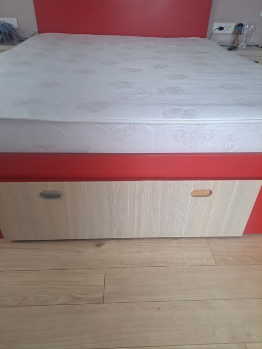 Pat cu saltea 1600 l 2000 L