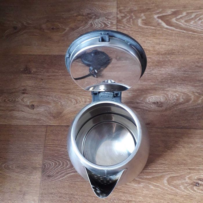 Продам электрический чайник