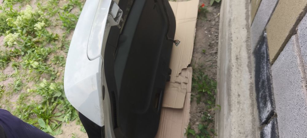 Крышка багажника Киа сид универсал 73700J7210 Kia Ceed